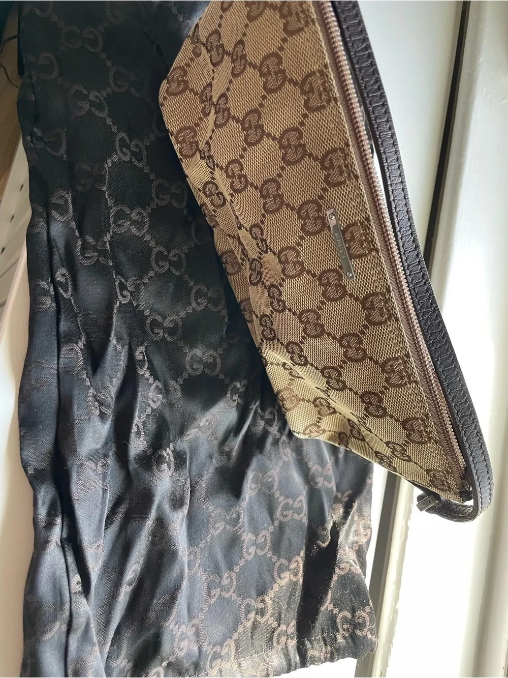 Authentic Vintage Gucci Brown GG Canvas Shoulder Bag with Brown Strap - Picture 10 of 12